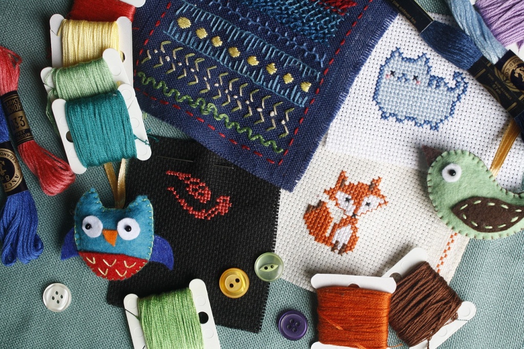 вышивка_pixabay.com_embroidery-942255_1280.jpg